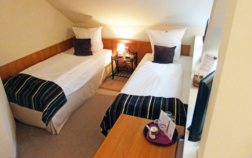 Gut Hotel Stadt Beelitz Rom bilde